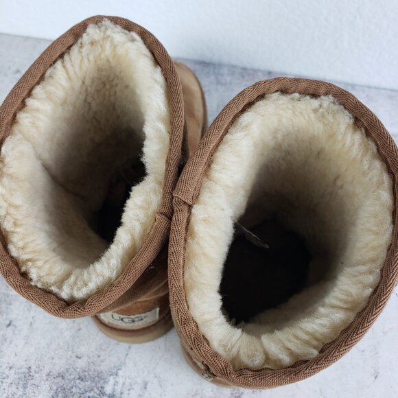 UGG Classic Midcalf Boots Brown Chestnut Comfort sz 6 Shearling Suede Sheepskin - Picture 15 of 15